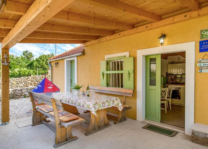 In With Kitchen * Punta Križa